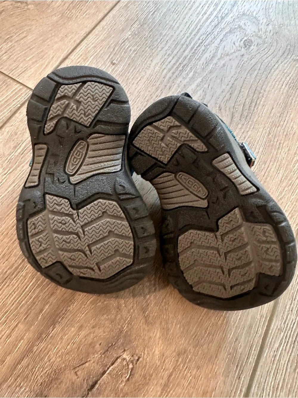 KEEN Kids Newport H2 (Toddler) size 4